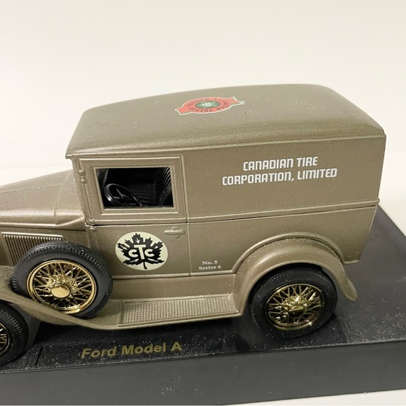 1928 Ford Model A Canadian Tire Liberty Classics Limited Edition - Picture 6 of 16